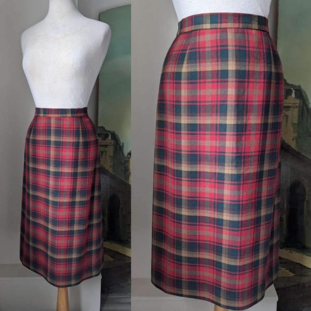 Vintage Aljean Maple Leaf Tartan Skirt